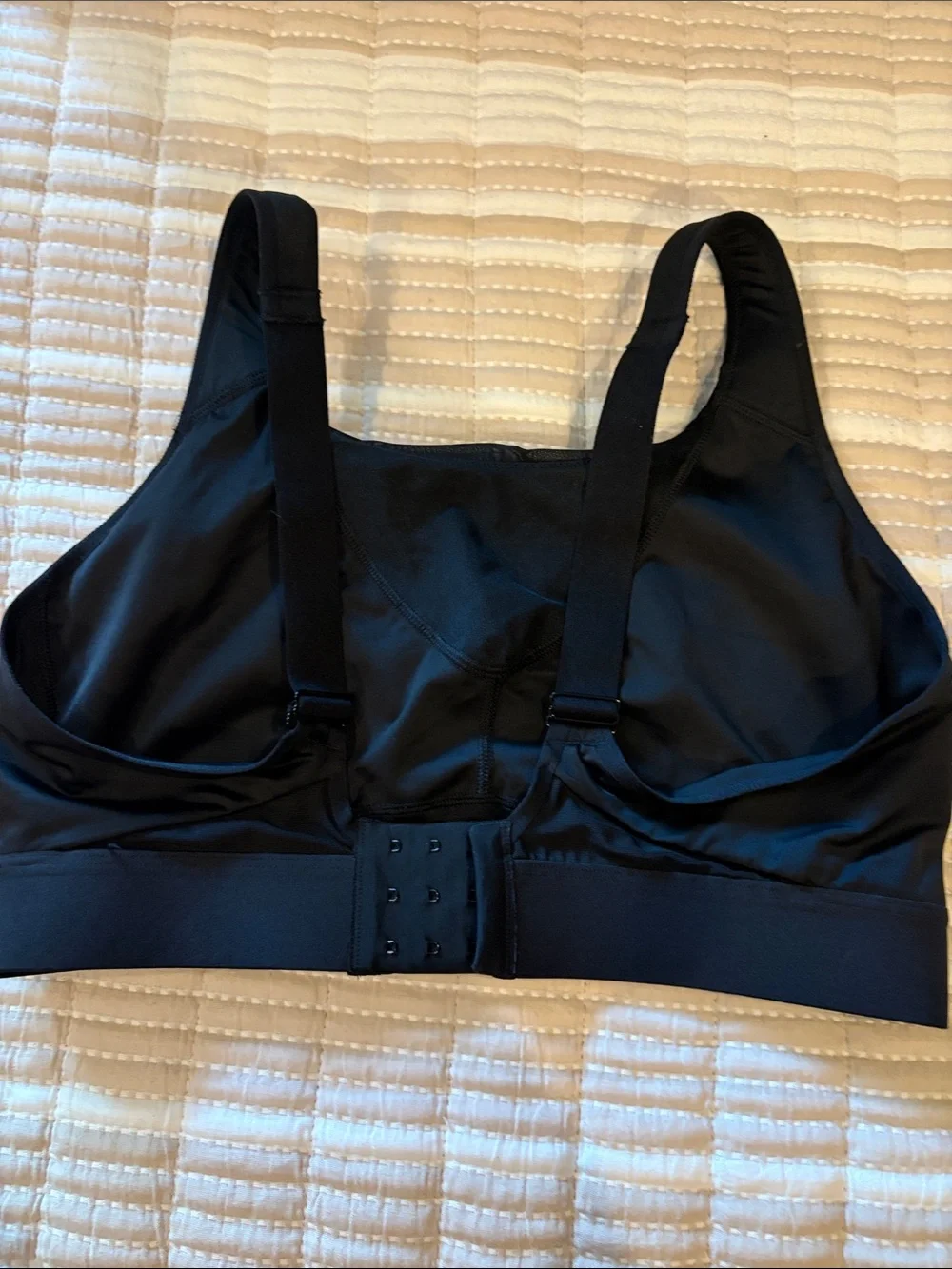 Athleta Black Sports Bra 38DD